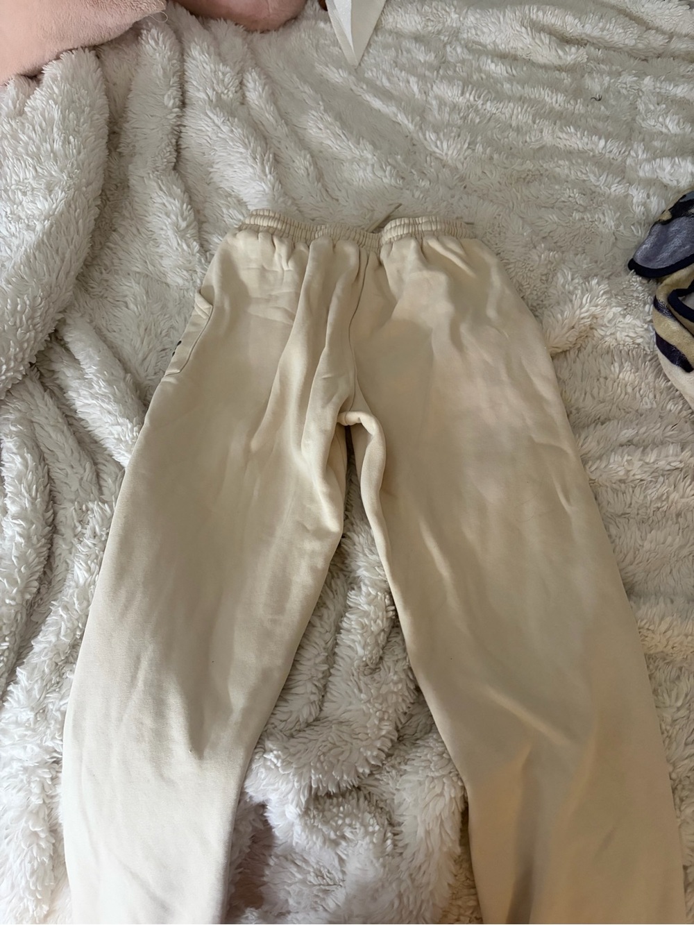 Sweat pants cuffed - Picture 2 of 2